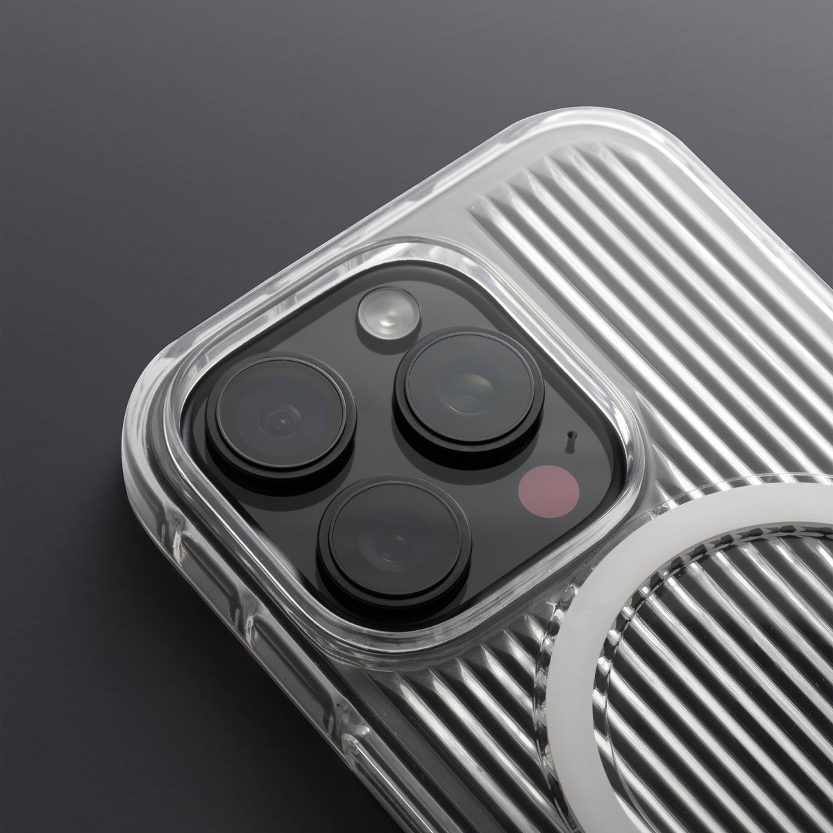 Nimbus9 Alto 2 iPhone 17 MagSafe Case