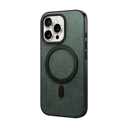 Coque MagSafe pour iPhone 15 Pro Nimbus9 Essence – Vert chasseur