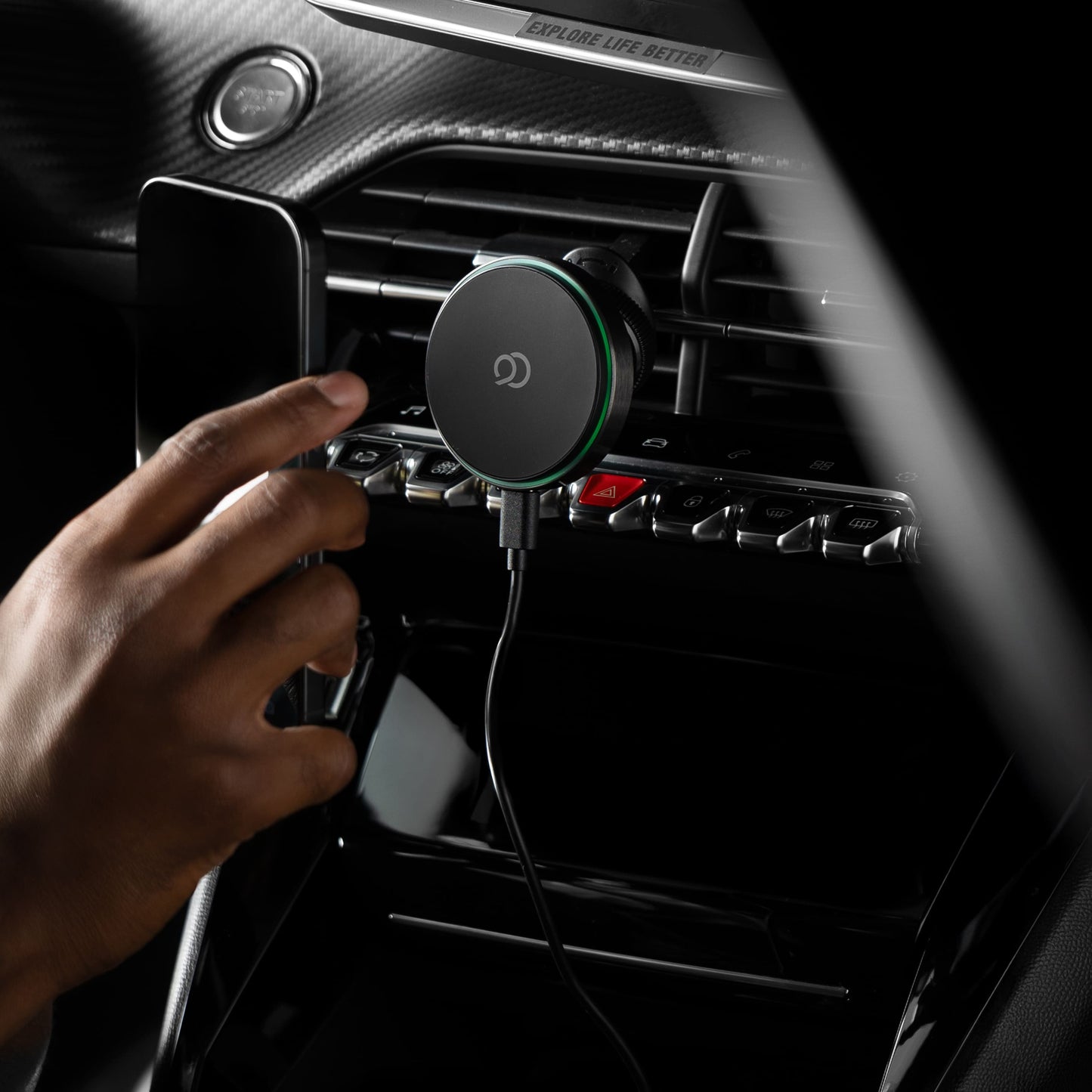 Chargeur sans fil pour voiture Nimbus9 Qi2, support compatible MagSafe – Gris brossé