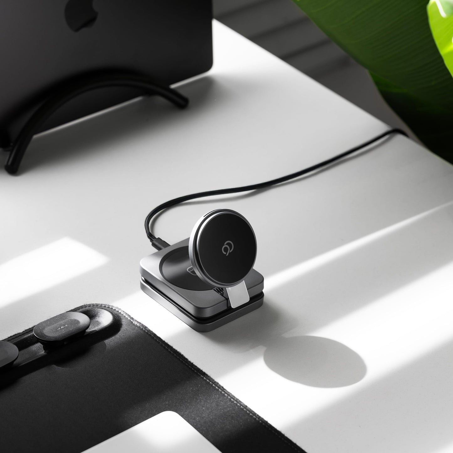 Nimbus9 Qi2 Wireless Charger 3-in-1 Stand - Brushed Gray