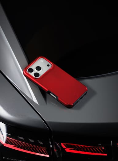 Cirrus red case — iPhone 17 Pro