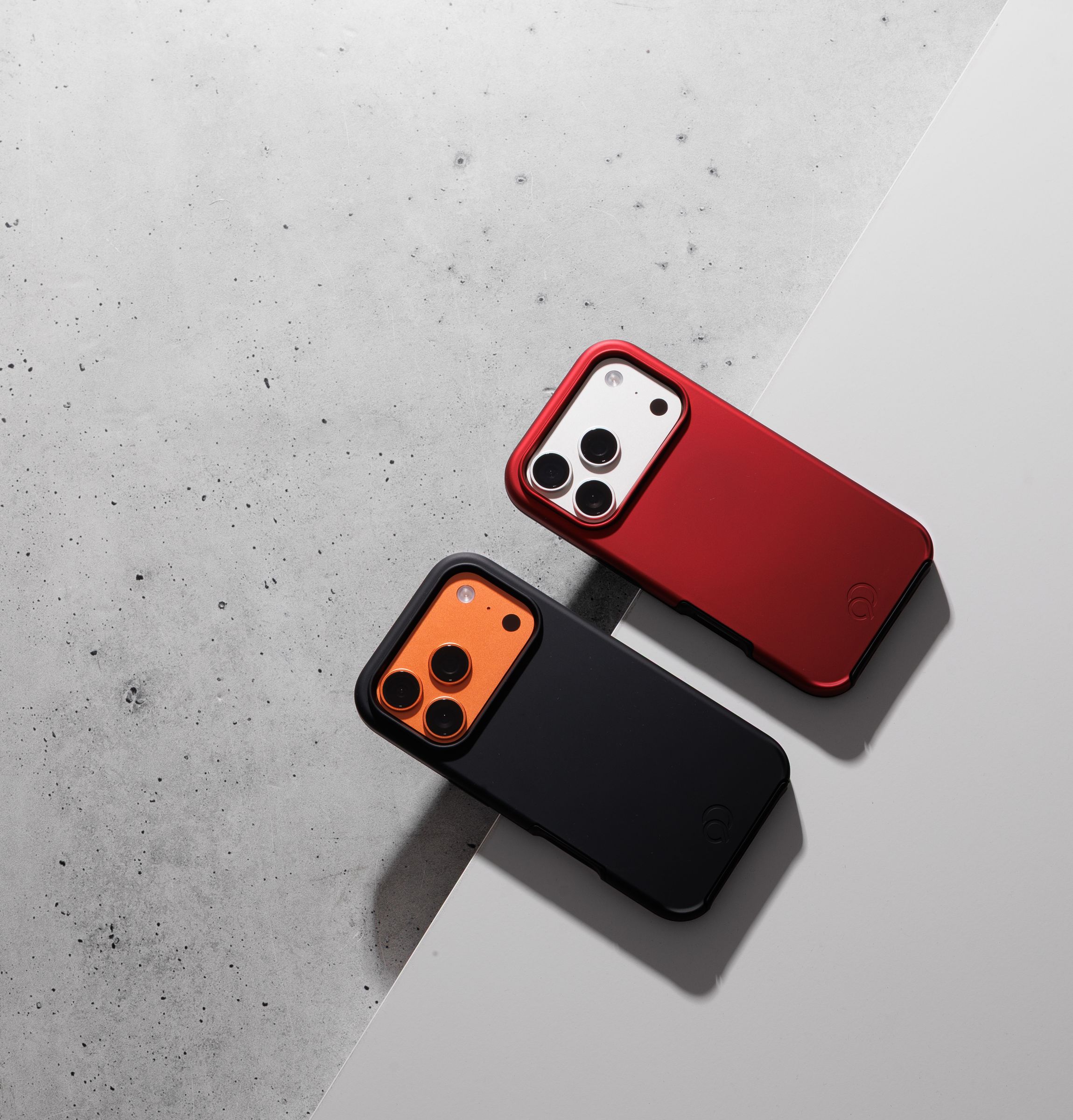 Cirrus 3 in Crimson and Black